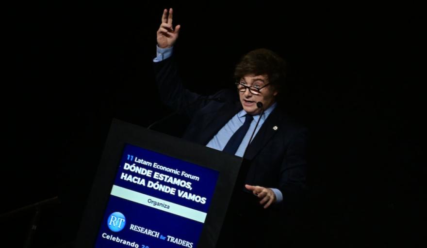 En el marco del Latam Economic Forum, Javier Milei advirtió que la baja de la inflación y la estabilidad macroeconómica no generan crecimiento