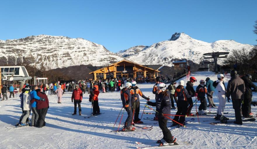 Un informe de CAME, da cuenta que, en estas vacaciones de invierno, viajaron casi un 6% más de turistas que el año pasado